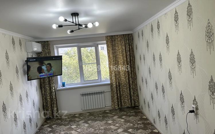 1-комнатная квартира · 36 м² · 3/5 этаж, 4 мкр за 110 000 〒 в Аксае — фото 2