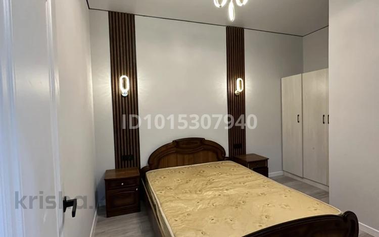 2-комнатная квартира · 43 м² · 6/12 этаж, мкр Тастак-1, Райымбека 348/1 к1-7 за 300 000 ₸ в Алматы, Ауэзовский р-н — фото 2