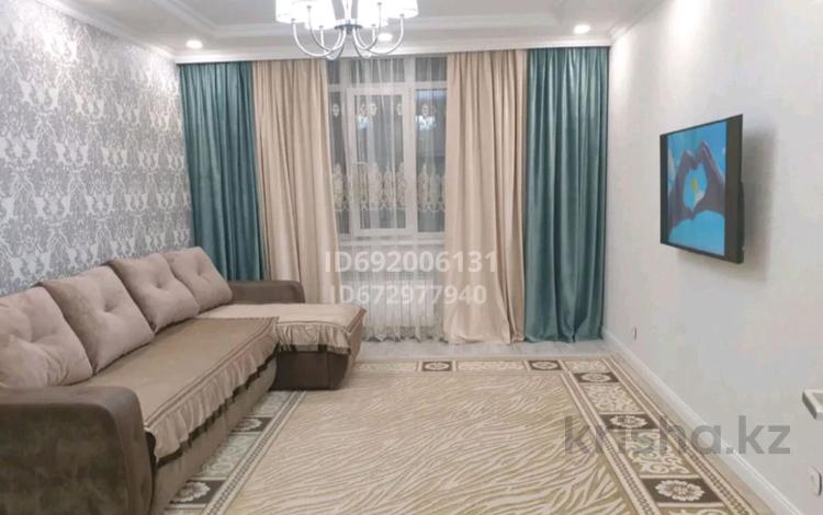 2-комнатная квартира · 60 м² · 1/5 этаж, Казыбек би 22 — Жайна Гор парк плошадь за 15 000 〒 в  — фото 2