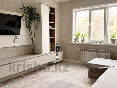2-комнатная квартира · 52 м² · 4/5 этаж, мкр Тастак-2 13 за 43 млн ₸ в Алматы, Алмалинский р-н