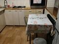 2 бөлме · 42 м² · 3/4 қабат, Попова 15 — Р-н Есентая, КазГУ, бағасы: 150 000 ₸ в Алматы, Бостандыкский р-н — фото 4
