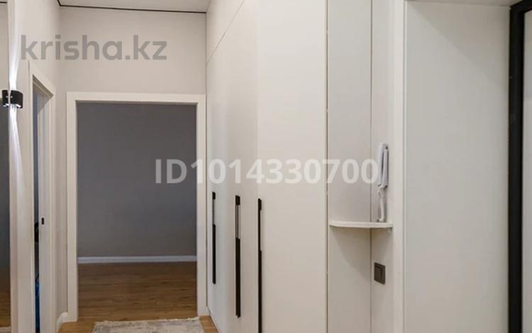 2-комнатная квартира · 62 м² · 11/12 этаж, Чингиза Айтматова 77/8 за 300 000 ₸ в Астане, Нура р-н — фото 2