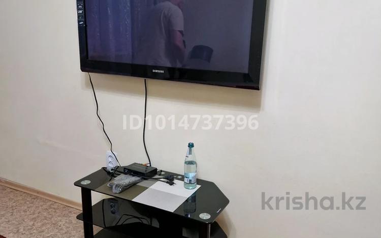 1-комнатная квартира · 30 м² · 1/5 этаж, Ауэзова 3б — За магазином Магнум за 160 000 ₸ в  — фото 2