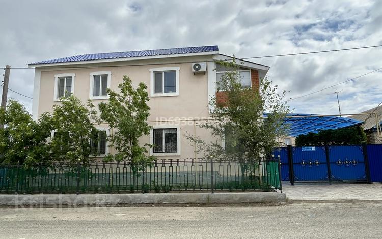 Отдельный дом · 5 комнат · 230 м² · 8.5 сот., Кенен Азербаева 53 за 75 млн ₸ в Атырау, мкр Ак депо — фото 2
