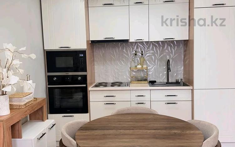 3-комнатная квартира · 74 м² · 2/12 этаж, Туран 50/3, 50/4, 50/5 за 57.5 млн ₸ в Астане, Есильский р-н — фото 2