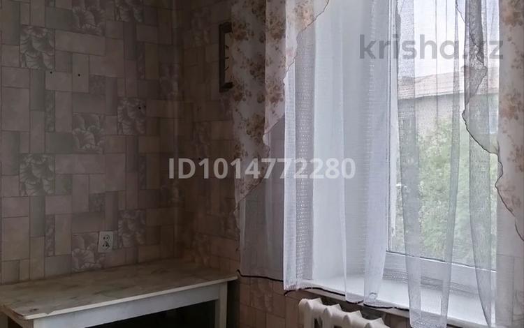 1-комнатная квартира · 33.5 м², 4 мкр 15 дом — Напротив ЦРБ за 140 000 ₸ в Есик — фото 2