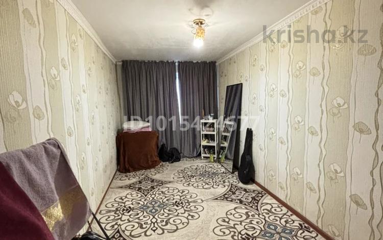 2-бөлмелі пәтер · 49 м² · 4/5 қабат, Абая 32, бағасы: 10.8 млн ₸ в  — фото 2