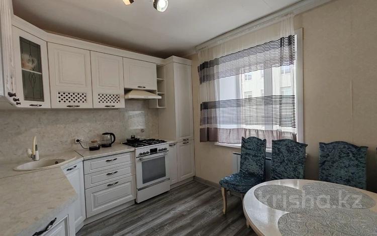 3-комнатная квартира · 81.6 м² · 2/5 этаж, Юбилейный 20 за 45.5 млн ₸ в Костанае — фото 2