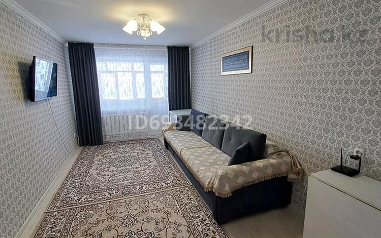 2-бөлмелі пәтер · 48 м² · 5/5 қабат, 1-й квартал, 1-й квартал 8, бағасы: 15 млн ₸ в Караганде, Алихана Бокейханова р-н — фото 2
