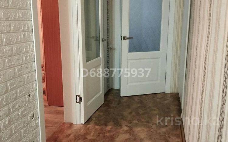 2-комнатная квартира, 54 м², 3/5 этаж, Катаева 33 — Толстого, за магазином &quot;Правит&quot;. за 16 млн 〒 в Павлодаре — фото 2