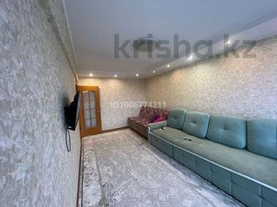 4-комнатная квартира · 83.8 м² · 6/6 этаж, ул. Утепова 22 — Петрович магазин напротив за 34.2 млн 〒 в Усть-Каменогорске