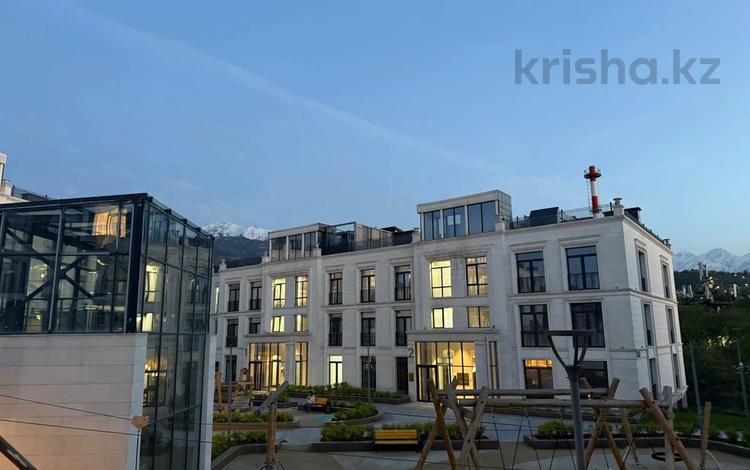 4-комнатная квартира · 205 м² · 1/3 этаж, Ондасынова 1/1 за 550 млн ₸ в Алматы, Медеуский р-н — фото 22
