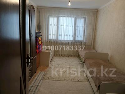 3-комнатная квартира · 63 м² · 4/5 этаж, мкр Акбулак 19 — Жеңіс парка за 18 млн ₸ в Таразе