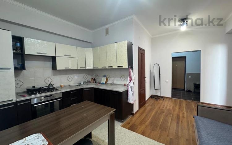 1-комнатная квартира · 52.4 м² · 5/9 этаж, мкр Нурсая, Габдиева 47а за 20.5 млн ₸ в Атырау — фото 2