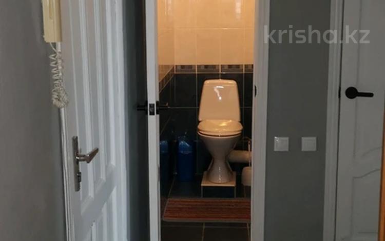 3-комнатная квартира · 55 м² · 8/9 этаж, Молдагуловой 8 — Вечный Огонь за 170 000 〒 в Актобе — фото 2