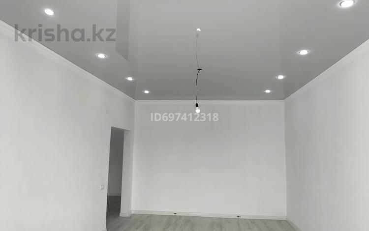 3-комнатная квартира, 110 м², 2/5 этаж помесячно, С.Нурманғанбетов — Корзина және Фиркан за 150 000 〒 в Таразе — фото 2