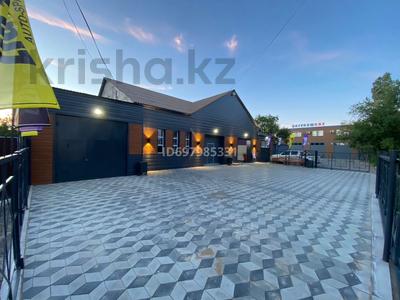 Офисы, азс, автосервисы и автомойки · 1800 м² за 280 млн ₸ в Атырау, мкр Привокзальный-1
