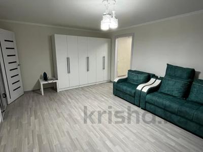 2-бөлмелі пәтер · 58 м² · 4/4 қабат, Шевченко 140, бағасы: 150 000 〒 в Талдыкоргане