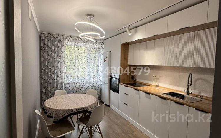 3-бөлмелі пәтер · 83 м² · 3/9 қабат, Геринга 76/2, бағасы: 40 млн ₸ в Павлодаре — фото 2
