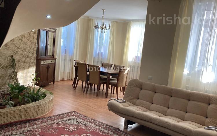 4-комнатная квартира · 150 м² · 2/3 этаж, мкр Уркер, ул. Нуркена Абдирова 54 — Достоевского за 350 000 ₸ в Астане, Нура р-н — фото 48