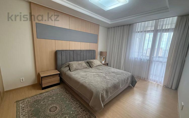 3-комнатная квартира · 100 м², Кошкарбаева 10 за 700 000 ₸ в Астане, Сарайшык р-н — фото 2