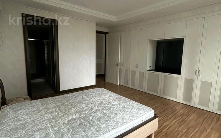 4-бөлмелі пәтер · 150 м² · 6 қабат, Кошкарбаева 10, бағасы: 750 000 ₸ в Астане, Сарайшык р-н — фото 16