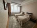 3-комнатная квартира · 100 м², Кошкарбаева 10 за 700 000 ₸ в Астане, Сарайшык р-н — фото 4