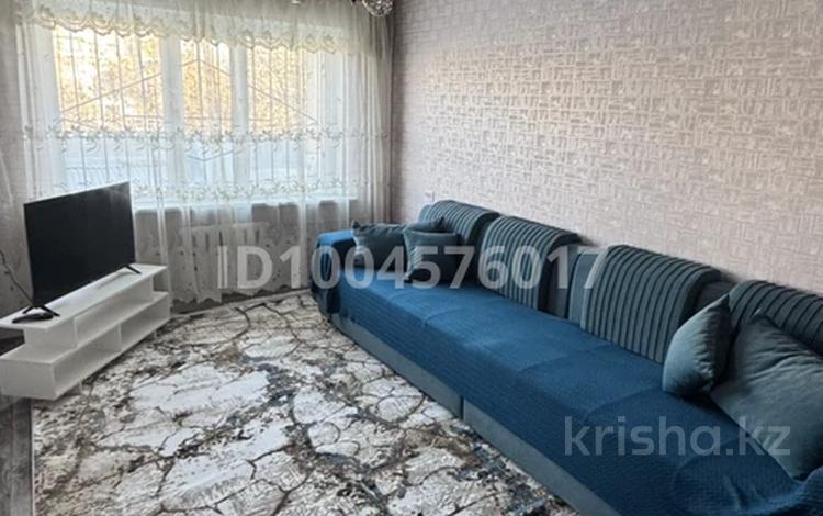 3-комнатная квартира · 80 м² · 2/5 этаж, Мкр 16 6 — Рыскулова, мкр Север, Восток ,Кабиско ,МВД школа за 15 000 ₸ в Шымкенте — фото 14
