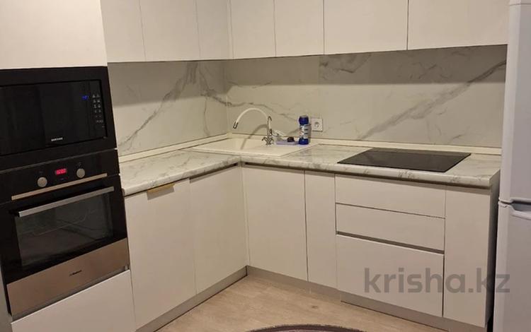 2-комнатная квартира, 65 м² помесячно, Тауелсиздик 21/2 за 250 000 〒 в Астане, Алматы р-н — фото 2