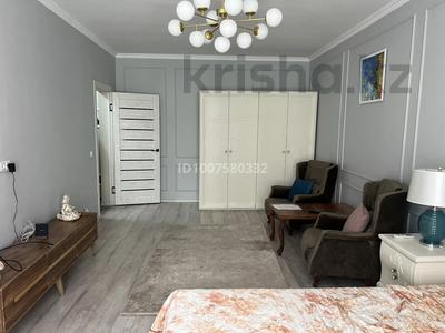 1-комнатная квартира · 50 м², Просп. Назарбаева 28 за 320 000 〒 в Алматы