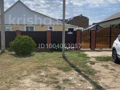 Отдельный дом · 3 комнаты · 100 м² · 9 сот., мкр Жана Орда — Светлая Яблоневая за 60 млн 〒 в Уральске