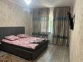 1-комнатная квартира · 42 м² · 2/5 этаж, 8-й микрорайон 7а — За гостиницей Шымкент, возле Мадлена за 1 000 ₸ в Туран р-н