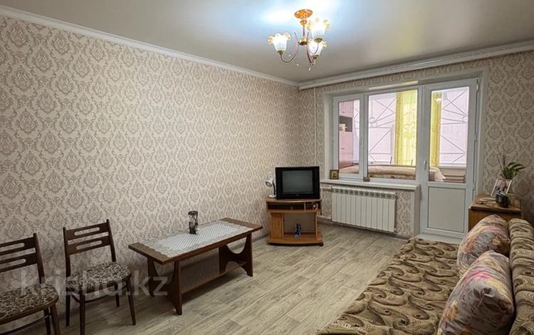 1-комнатная квартира · 33 м² · 1/9 этаж, мкр 11 9 корпус 1 за 110 000 ₸ в Актобе — фото 2