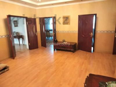 Отдельный дом · 5 комнат · 240 м² · 8 сот., Жетысай за 320 000 〒 в Кыргауылдах