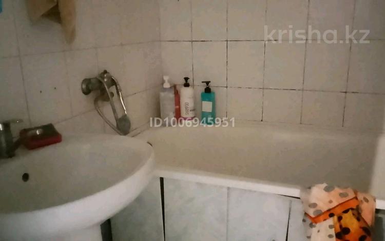 2-бөлмелі пәтер · 48 м² · 1/2 қабат, мкр Мунайшы, 1 7, бағасы: 13.5 млн ₸ в Атырау — фото 2