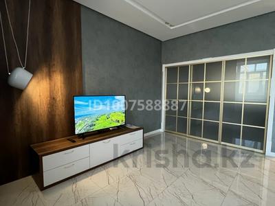 1-бөлмелі пәтер · 55 м² · 2/9 қабат, Камзина 41/3, бағасы: 17 000 ₸ в Павлодаре