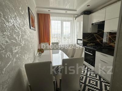 3-комнатная квартира · 65 м² · 8/9 этаж, мкр Кунаева 70 за 25.3 млн 〒 в Уральске