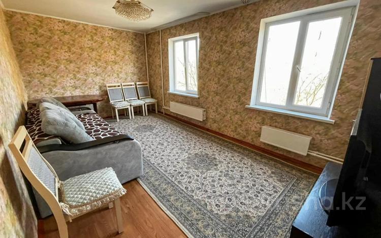 3-бөлмелі пәтер · 55 м² · 3/5 қабат, талдыкорган 4мкр, бағасы: 22 млн ₸ в Талдыкоргане, мкр Жастар — фото 3