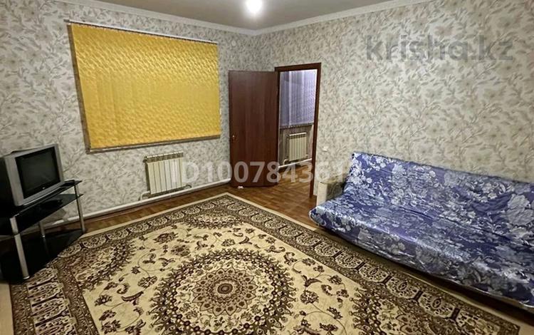 Отдельный дом · 2 комнаты · 70 м², мкр Атырау, Шманова 33 — Рядом школа #31 за 120 000 〒 — фото 2