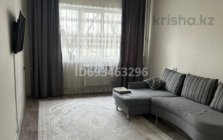 1-комнатная квартира, 42 м², 2/9 этаж, мкр Тастак-2 21