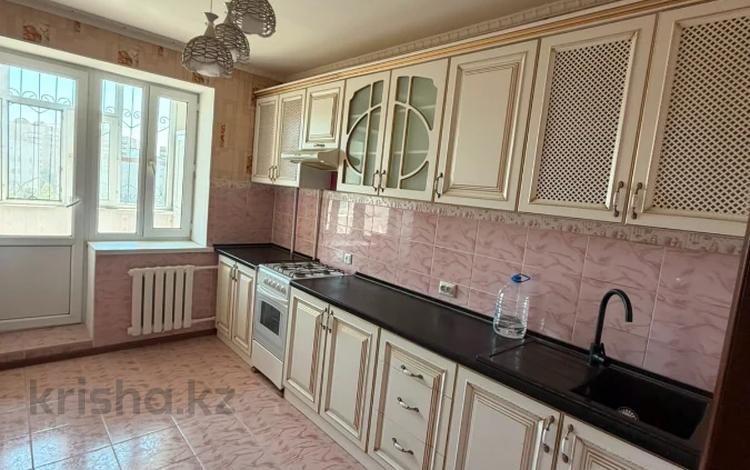 3-бөлмелі пәтер · 93 м² · 6/6 қабат, Болашақ ш/а., Богенбай батыра 129е, бағасы: 23.8 млн ₸ в Актобе, мкр Болашак — фото 7