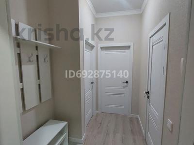 1-бөлмелі пәтер, 40 м², 9/12 қабат ай сайын, Туран 34а, бағасы: 230 000 〒 в Астане, Есильский р-н