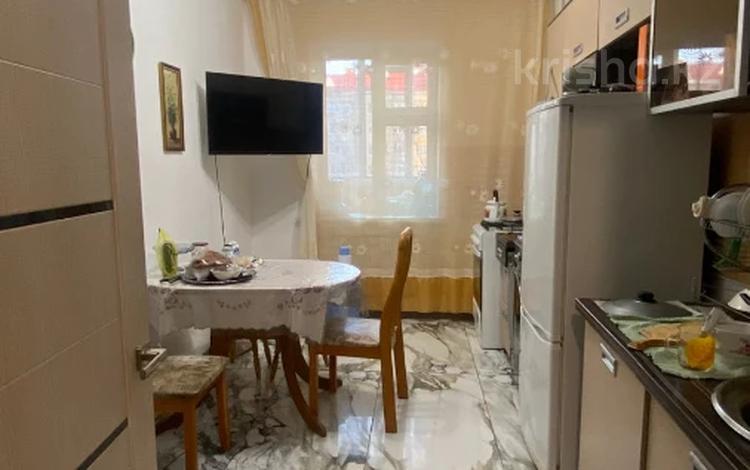 2-комнатная квартира · 57.8 м² · 2/9 этаж, Алтын Орда Мангилик Ел за 23.5 млн ₸ в Актобе — фото 2