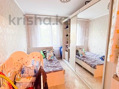 2-комнатная квартира, 45 м², 3/5 этаж, самал 17 за 12.9 млн 〒 в Талдыкоргане, мкр Самал
