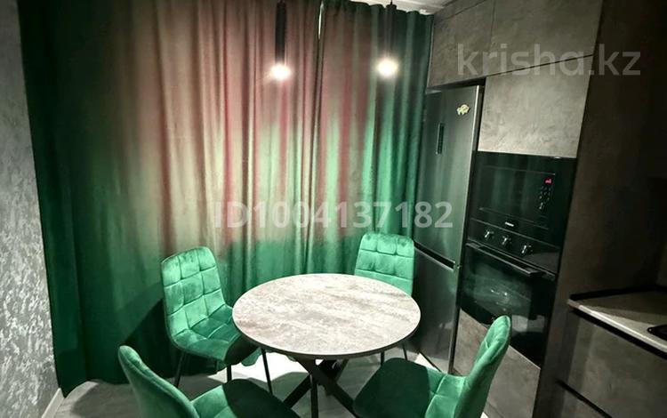 2-комнатная квартира · 56 м² · 8/9 этаж, Павла Корчагина 138 — Качарская за 5 000 〒 в Рудном — фото 86