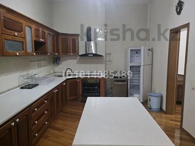 5-комнатная квартира · 316 м² · 2/6 этаж, Омарова 35/1 за 800 000 ₸ в Алматы, Медеуский р-н