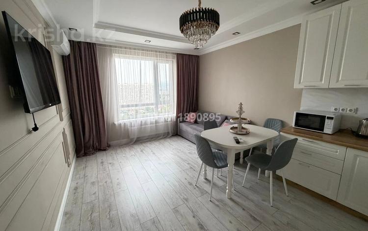 2-комнатная квартира · 52 м² · 16/21 этаж, ул. Варламова 27А за 350 000 ₸ в Алматы, Алмалинский р-н — фото 2