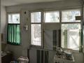 2-бөлмелі пәтер · 44.5 м² · 1/2 қабат, Казыбек-би 6б — Возле школы М. Горького, бағасы: 6.9 млн ₸ в Шардара — фото 5