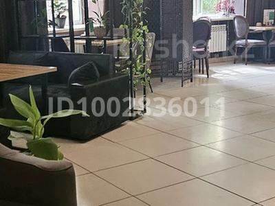 Свободное назначение, офисы, магазины и бутики, общепит · 178 м² за 110 млн 〒 в Семее