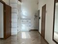 2-бөлмелі пәтер · 90 м² · 17/20 қабат, Динмухаммед Кунаев 12, бағасы: 64 млн ₸ в Астане, Есильский р-н — фото 8